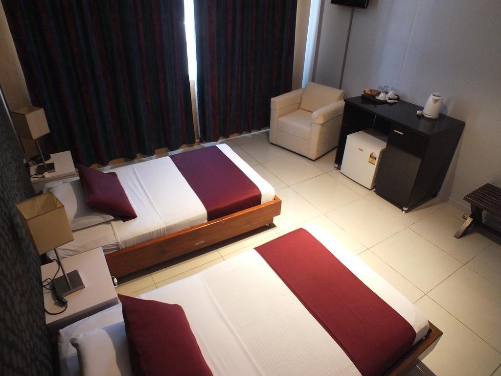 Hotel Olympic Port Vila Exterior photo