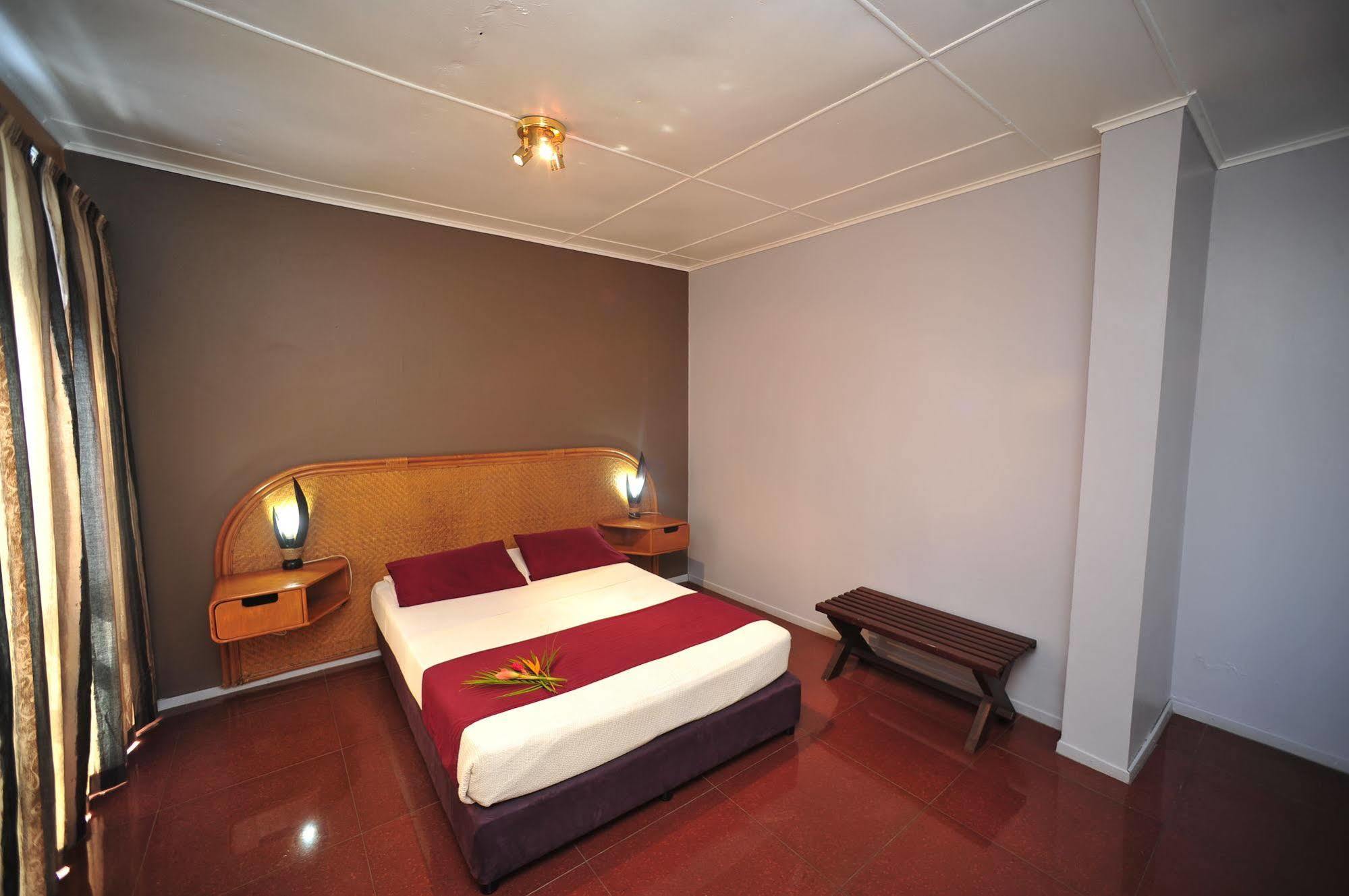 Hotel Olympic Port Vila Exterior photo