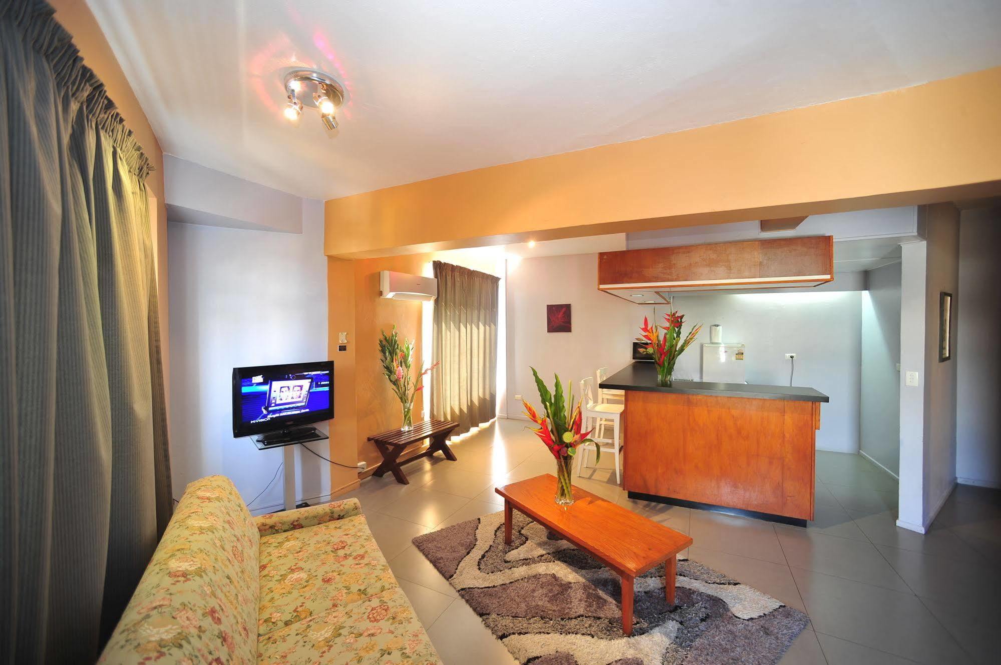 Hotel Olympic Port Vila Exterior photo