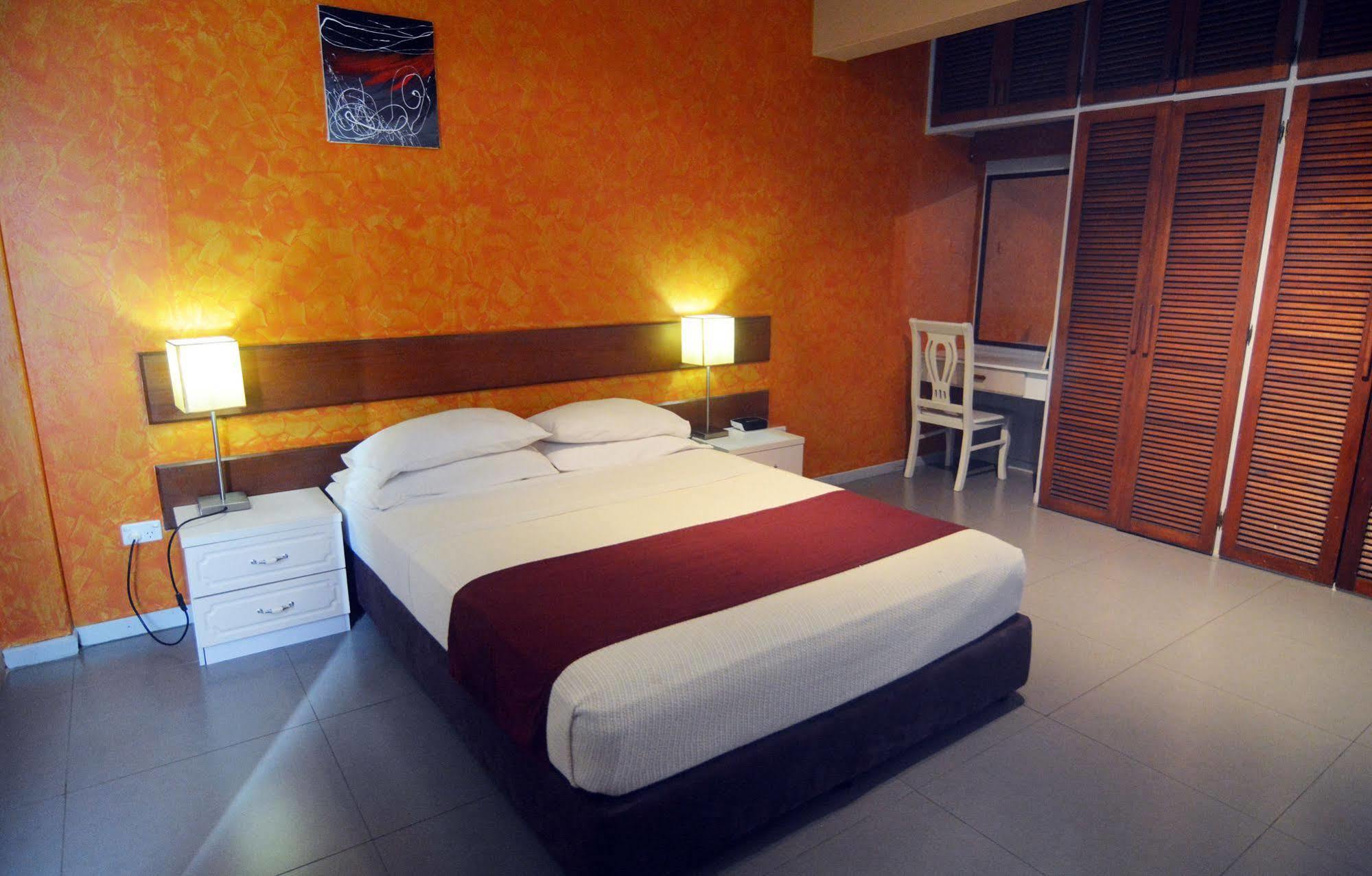 Hotel Olympic Port Vila Exterior photo